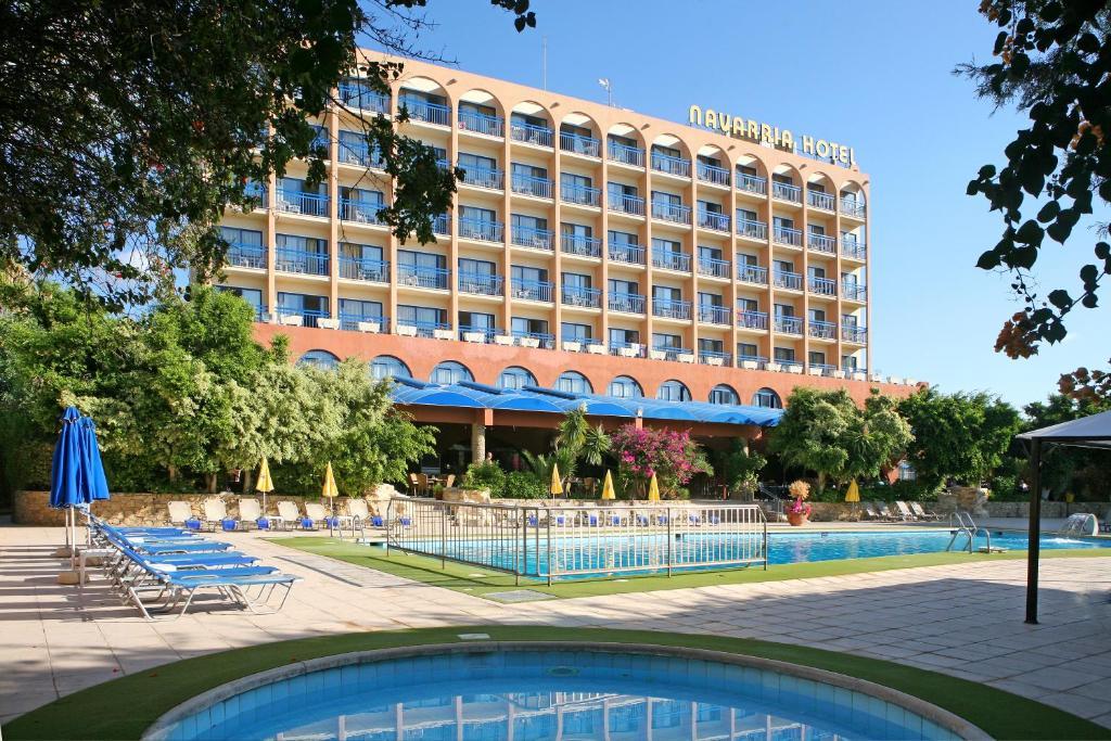 Navarria Blue Hotel ليماسول المظهر الخارجي الصورة